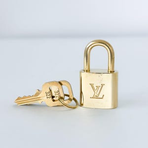 Louis Vuitton Padlock 322 - 2 Keys
