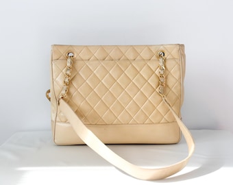 Vintage Chanel Quilted Lambskin Chain Bag