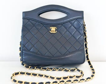 Vintage Chanel 31 Quilted Lambskin Small Shoulder Bag – Navy with Gold Hardware