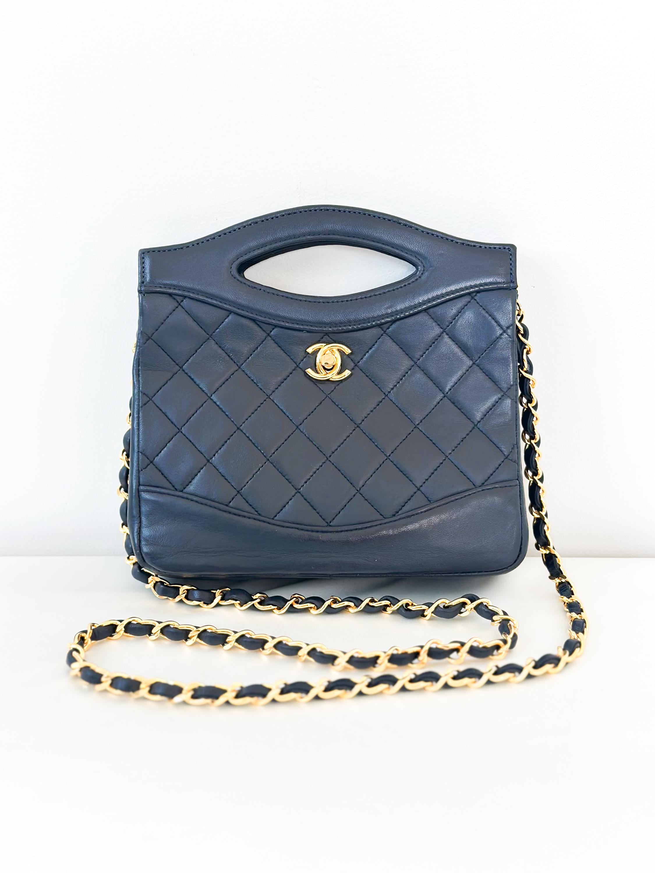 Vintage Chanel 31 Quilted Lambskin Small Shoulder Bag – Navy With