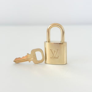 Flea Market Find - Louis Vuitton Padlock : r/lockpicking