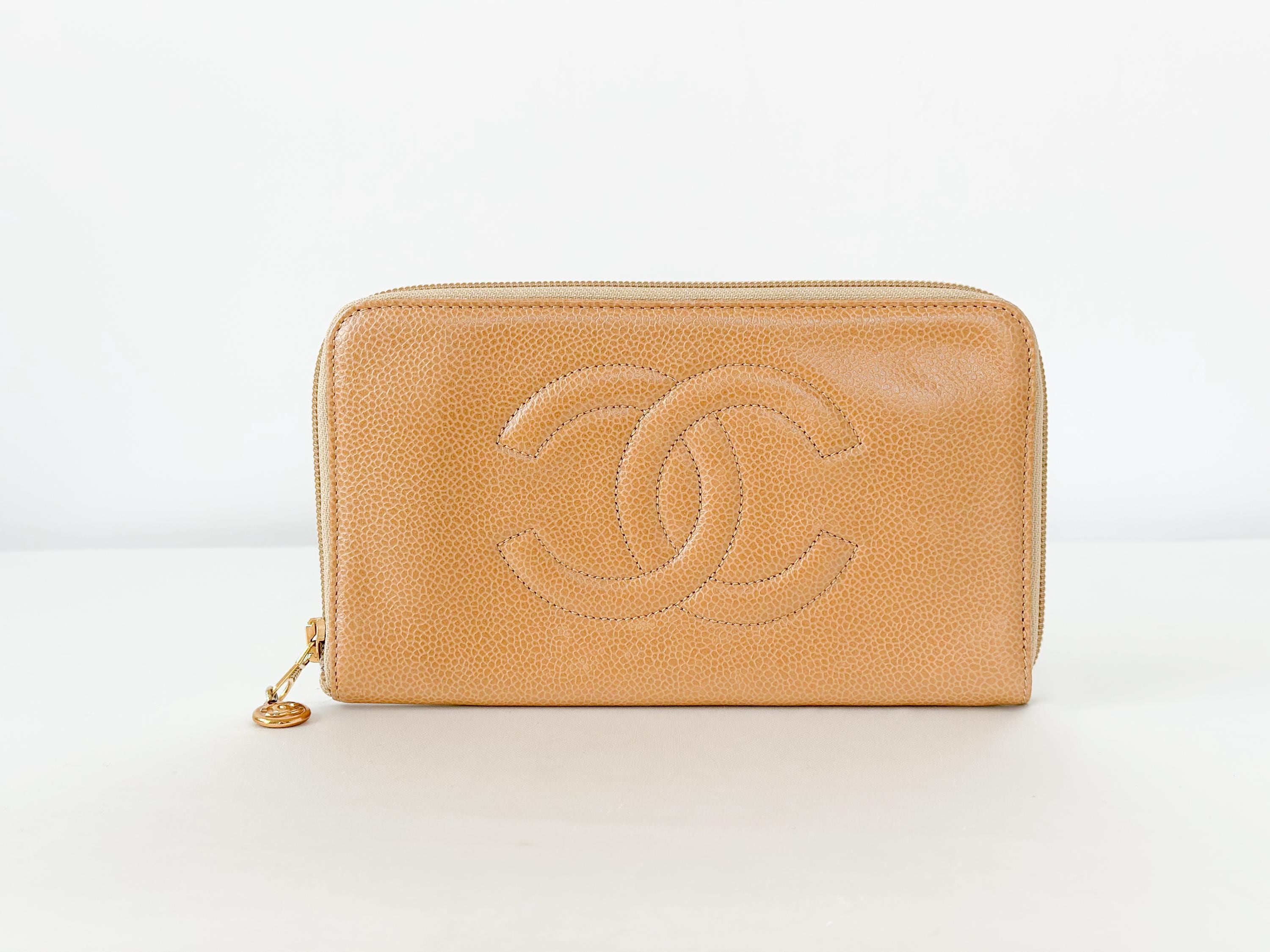 Vintage Chanel Wallet - Etsy
