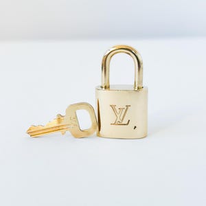 Louis Vuitton Padlock Set 306