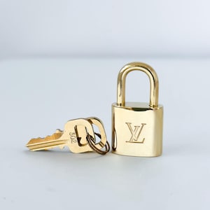 Louis Vuitton Padlock 302 - 2 Keys