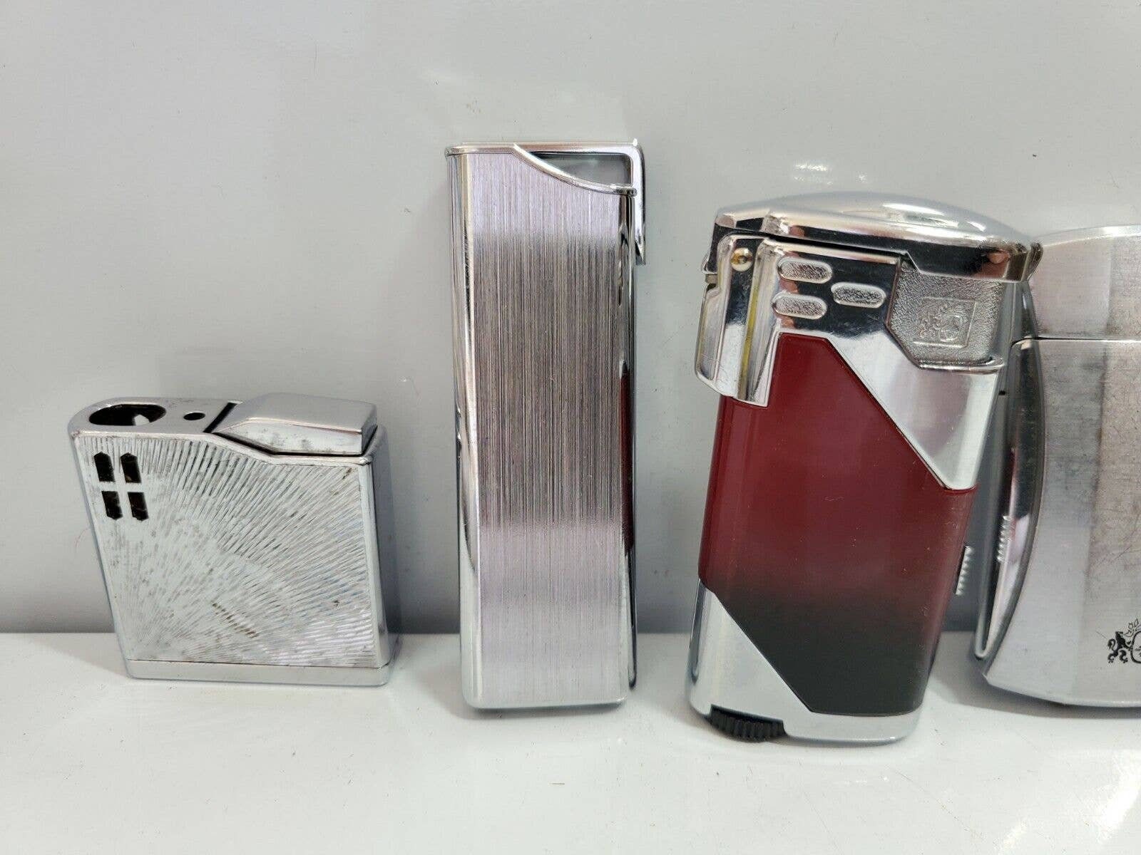 LOT OF 5 Vintage COLIBRI Enamel, Gold Tone, Lighters Not Working 4507/