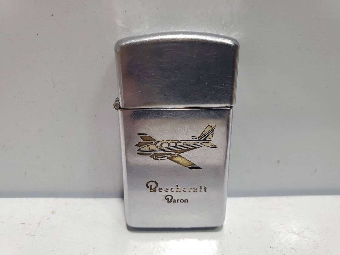 Vintage Working BEECHCRAFT BARON AIRPLANE 1961 Zippo Lighter Flat