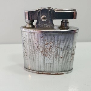 Vintage Working OMEGA Standard Silver Tone Cigarette Lighter 4469/32