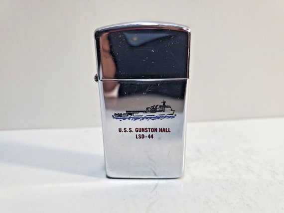 Vintage Working Zippo Lighter USS Gunston Hall LSD-44 6781