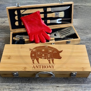Custom BBQ Gift Set – Engraved Grilling Tools, Wooden Case, Unique Barbecue Utensils, Ideal Father’s Day, Gift for Dad, Cookout Gift