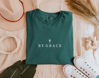 Camiseta «Por Gracia» Minimalista Retro Camiseta de Dios Camiseta Cristiana Oversize Ropa Basada en la Fe Camiseta Cristiana Moderna Regalo de Oración para un Amigo Fe