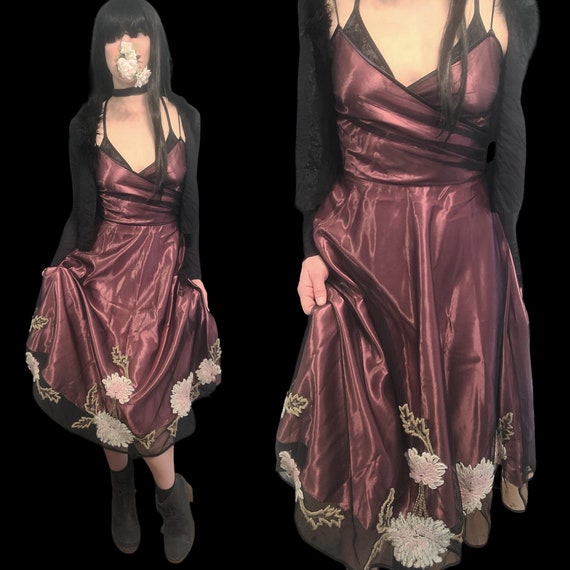 Betsey Johnson New York Vintage Embroidered Floral on Mesh Fit and Flare  Dress Y2k 90s Fairy Gothic Dark Elegant Romantic Valentine's Day - Etsy  Israel
