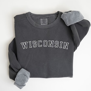 Wisconsin Sweatshirt, Unisex Crewneck Sweatshirt, State Of Wisconsin Shirt, Midwest Shirt, Midwest Mom Apparel, Gift For Her,Wisconsin Gift