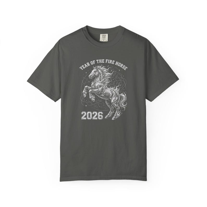 Feuer Pferd 2026 Sternzeichen Shirt, Jahr des Feuer Pferd T-Shirt, chinesische Astrologie Pferd Tshirt, Comfort Farben Linie Kunst Shirt, chinesisches Neujahr T-Shirt Bild 14