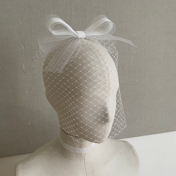 bridal birdcage veil with bow, ribbon velvet hair clip with veil, micro wedding veil, mini veil, big bow hair clip, white choker