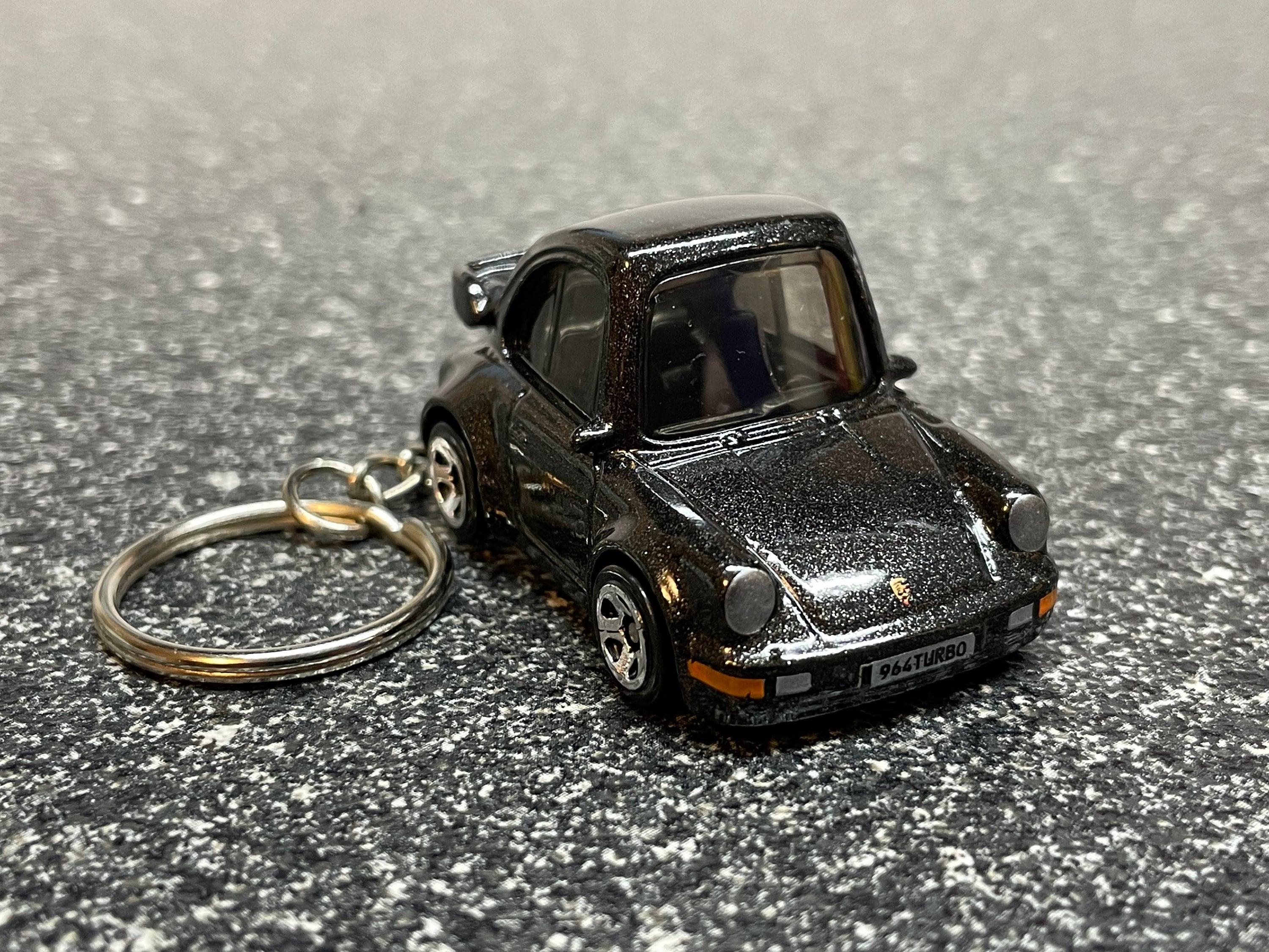 アクセサリー k Amazon.com: iJDMTOY Chrome Polished Ally Metal Letter Z Key Chain