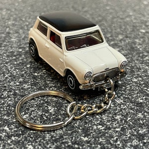 1964 Mini Cooper Keychain White Hot Wheels Matchbox