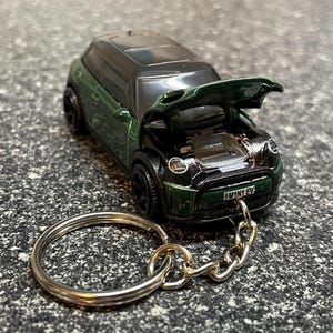 2022 Mini Cooper Keychain Green Hot Wheels Matchbox
