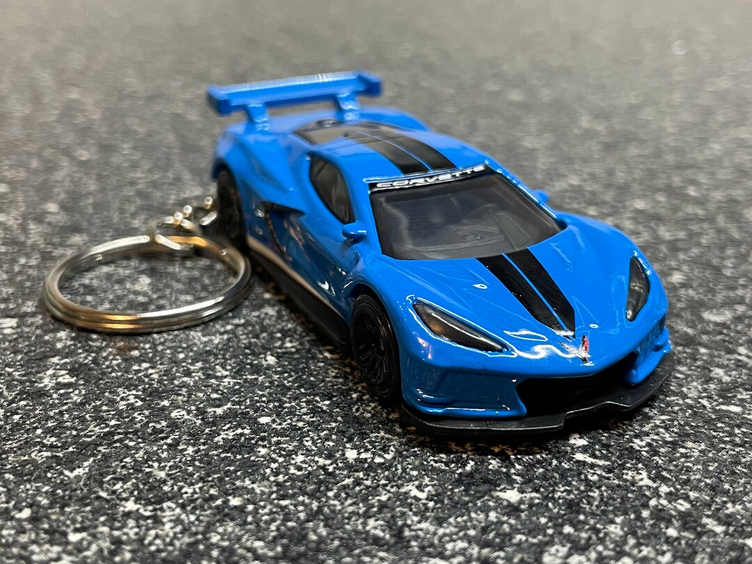 Porte-clés Corvette Racing #4 C8R - Modèle Hot Wheels C8 GTD/Z06 - Blanc