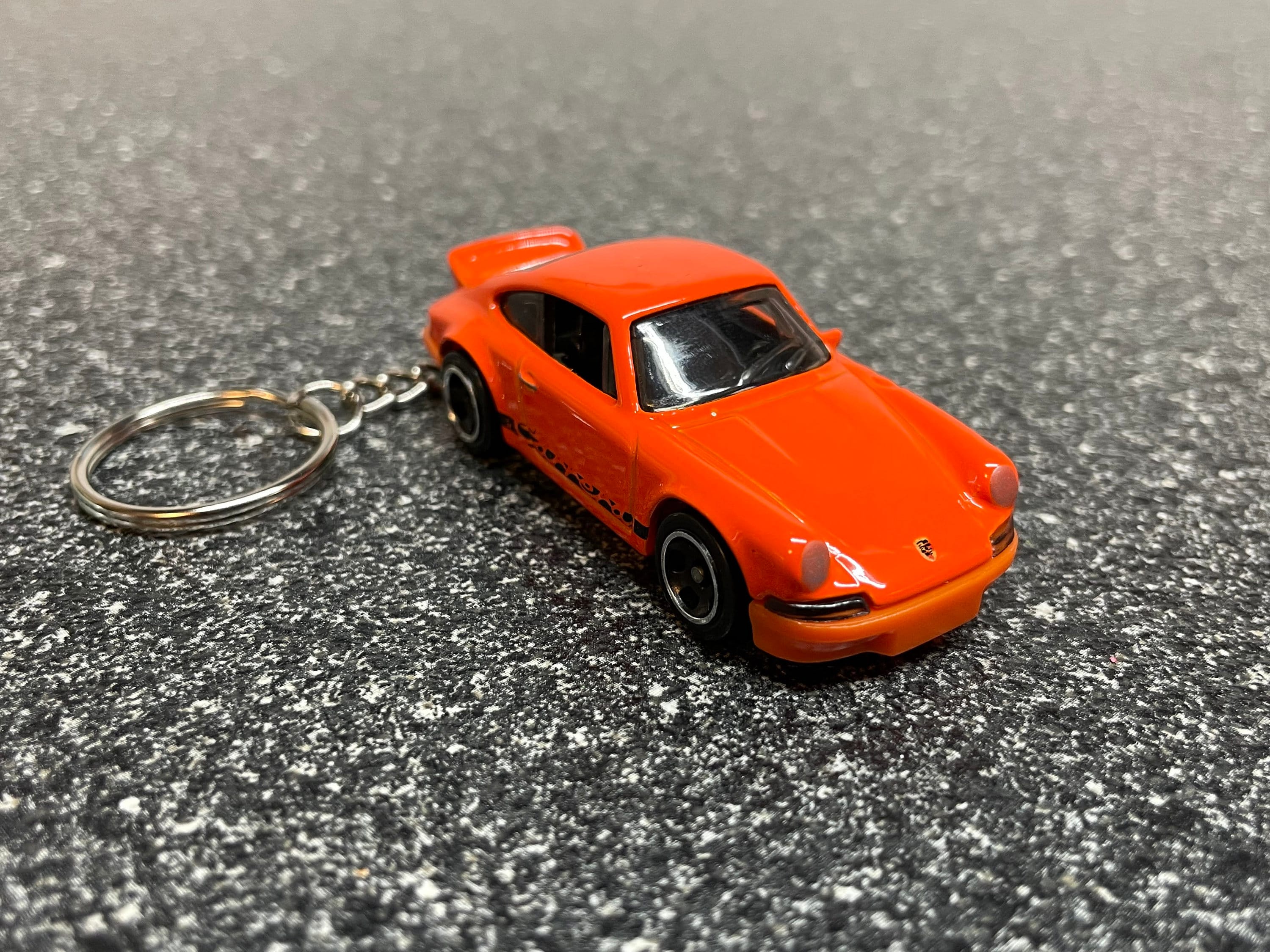 Porsche 911 keychain deals