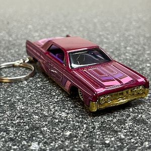 1964 Lincoln Continental Purple Keychain Diecast Car Hot Wheels