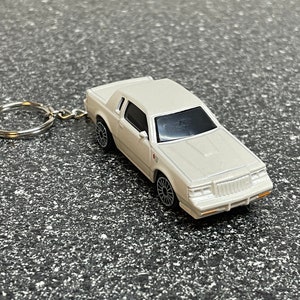 Buick Grand National White GNX Keychain Diecast Car Hot Wheels Matchbox