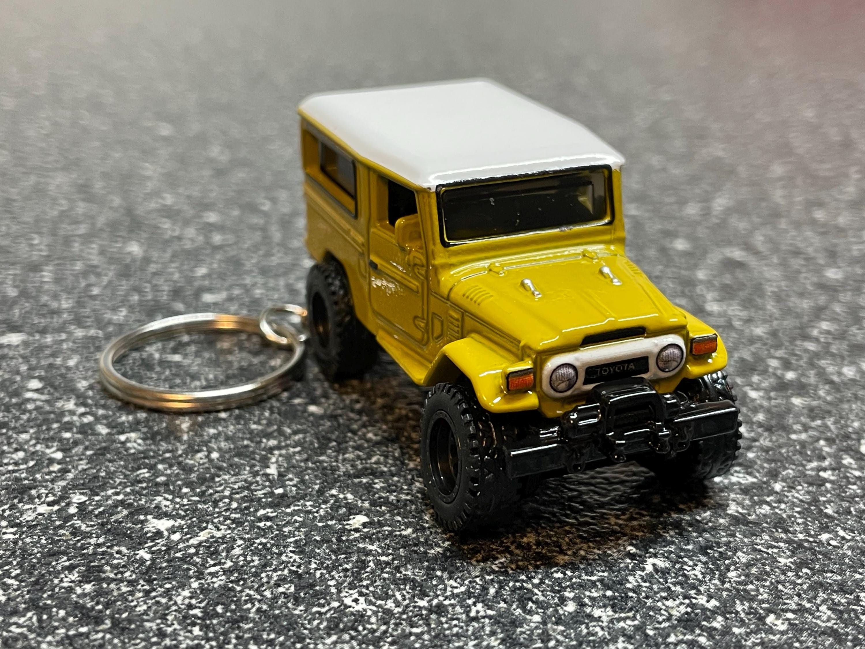Toyota Land Cruiser Keychain - Etsy