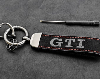 Golf Polo GTI Schlüsselanhänger aus Alcantara Touch Skin Leder, Autozubehör, originelles Geschenk für Männer und Frauen, Geburtstag, Weihnachten, Jahrestag, Mk3, Mk4, Mk5