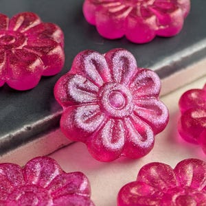 6pcs: Magenta Glitz 18mm Daisy, Czech Glass Flower Beads, CG-FL-DS18-31