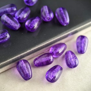 25pcs: Vibrant Purple 10x6mm Smooth Teardrop, Long-Drilled Czech Glass Beads, CG-P-TD10x6-3
