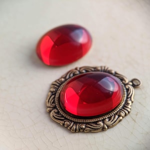 2pcs: Ruby Red 18x13mm Oval Cabochon, Czech Glass, with Gold Back, CG-CB-OV18x13-2