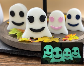 Glowing Ghost Family Halloween Tiered Tray Decor, Spooky Ghost Family, Fall Decor Tiered Tray, Cute Ghosts Halloween Tray Decor, Party Decor