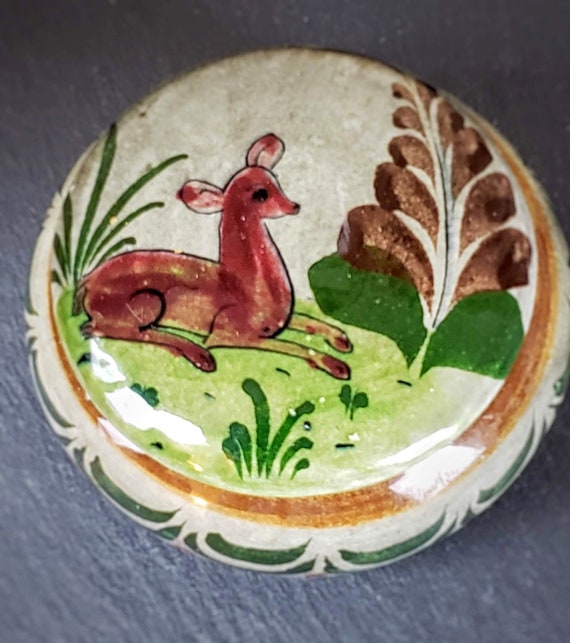 Vintage Tonala Deer pottery tiny grey pill box wit