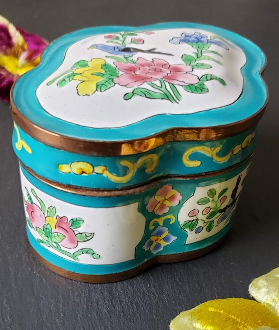 Vintage Japanese trinket box with bird clover sha… - image 2