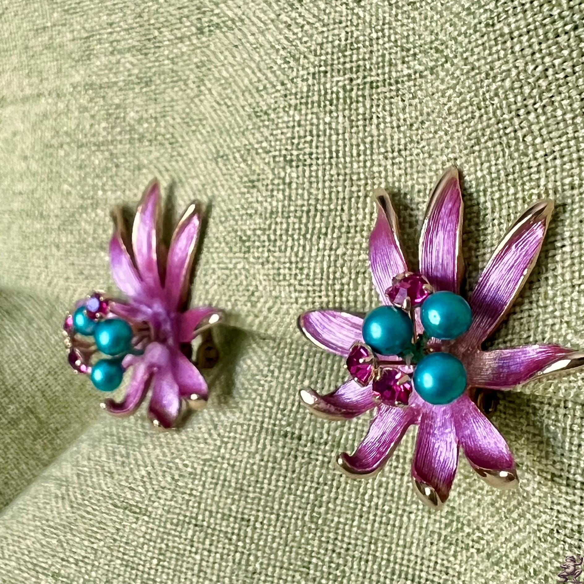 Vintage Kramer of NY Floral Enamel Clip On Earrings