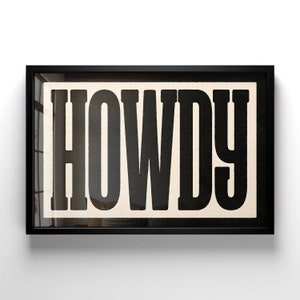 Instant Digital Download Howdy Typography Print Gift for Home, Rustic Wall Art Housewarming Gift Farmhouse Decor, Bold Western Poster