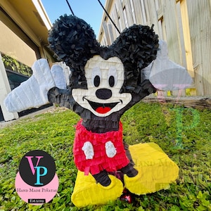 Small Mickey Mouse Piñata