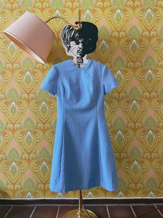 70er Jahre Kleid / Minikleid in hellblau | Mid Cen