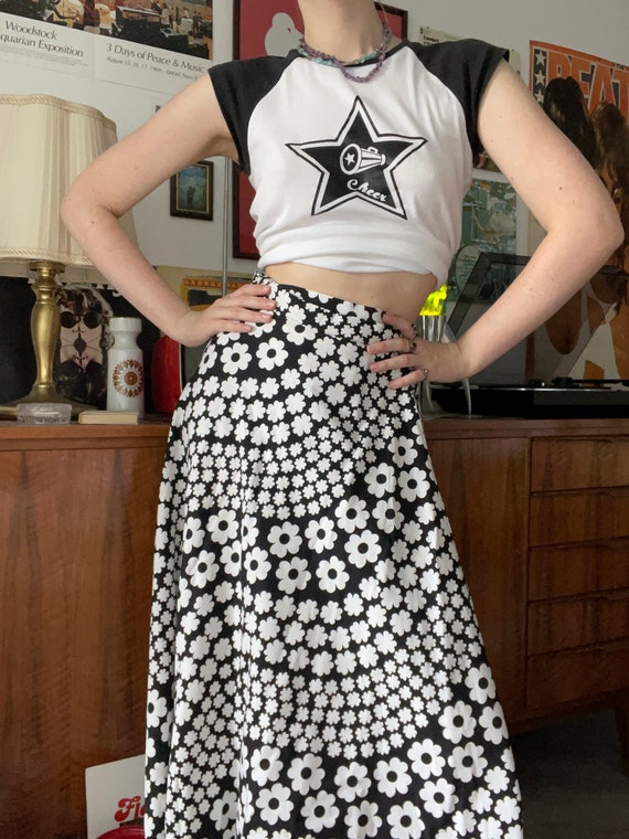 Long skirt with crop top 70s cheap