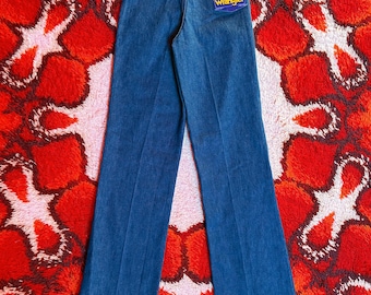 Pantalones/vaqueros Wrangler de corte bota de los años 70, nuevos de stock antiguo | Mediados de siglo | Vintage
