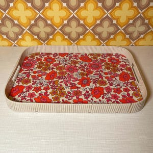 Groovy Flower Tray in Pink | 70s | Mid Century | Vintage