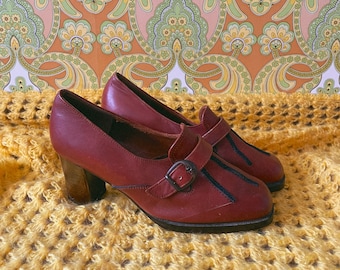 70er Jahre Schuhe / Pumps aus rot-braunem Leder (Größe UK 5 / EU 37-38) | Mid Century | Vintage | Rare