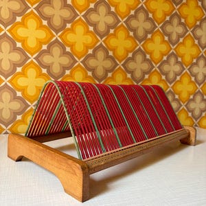 Supporto/portadischi di metà secolo per 50 singoli, in legno | Anni '50/'60 | Metà secolo | Vintage
