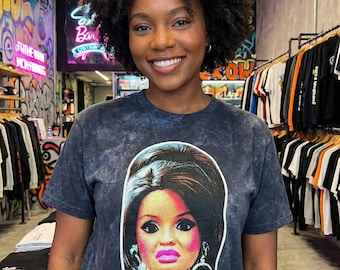 Sarcastic Black Doll Face Vintage Crewneck Tee, Retro Halftone Graphic