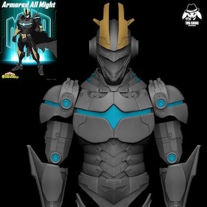 Può includere: Una figura corazzata grigia e dorata con accenti blu. La figura ha un elmo con dettagli dorati e un'armatura pettorale con un design blu. L'immagine include anche un'immagine più piccola della figura con il testo "Armored All Might".