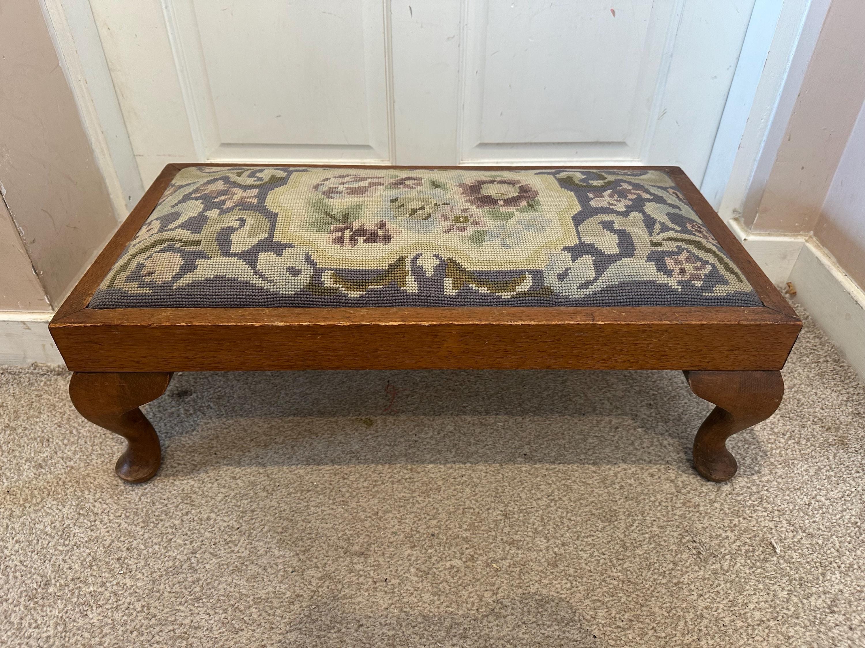 アンティーク雑貨 Lovely Footstool. s-l1200.jpg