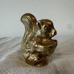 Antique Solid Brass Squirrel – Heavy Figurine – 8cm Tall – Vintage Brass Animal – Nut Collector Gift – Woodland Decor – VGC