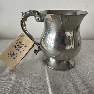 English Pewter Pint Tankard with Original Label | Vintage 12cm Tall Pewter Mug | Traditional Drinking Vessel | Good Condition, Small Dent