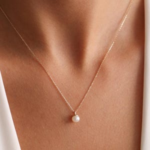 14K Gold Single Pearl Necklace • Tiny Pearl Charm Necklace • Solid Gold One Pearl Pendant, Choker with Pearl, Jewelry for Mother&#39;s Day Gift
