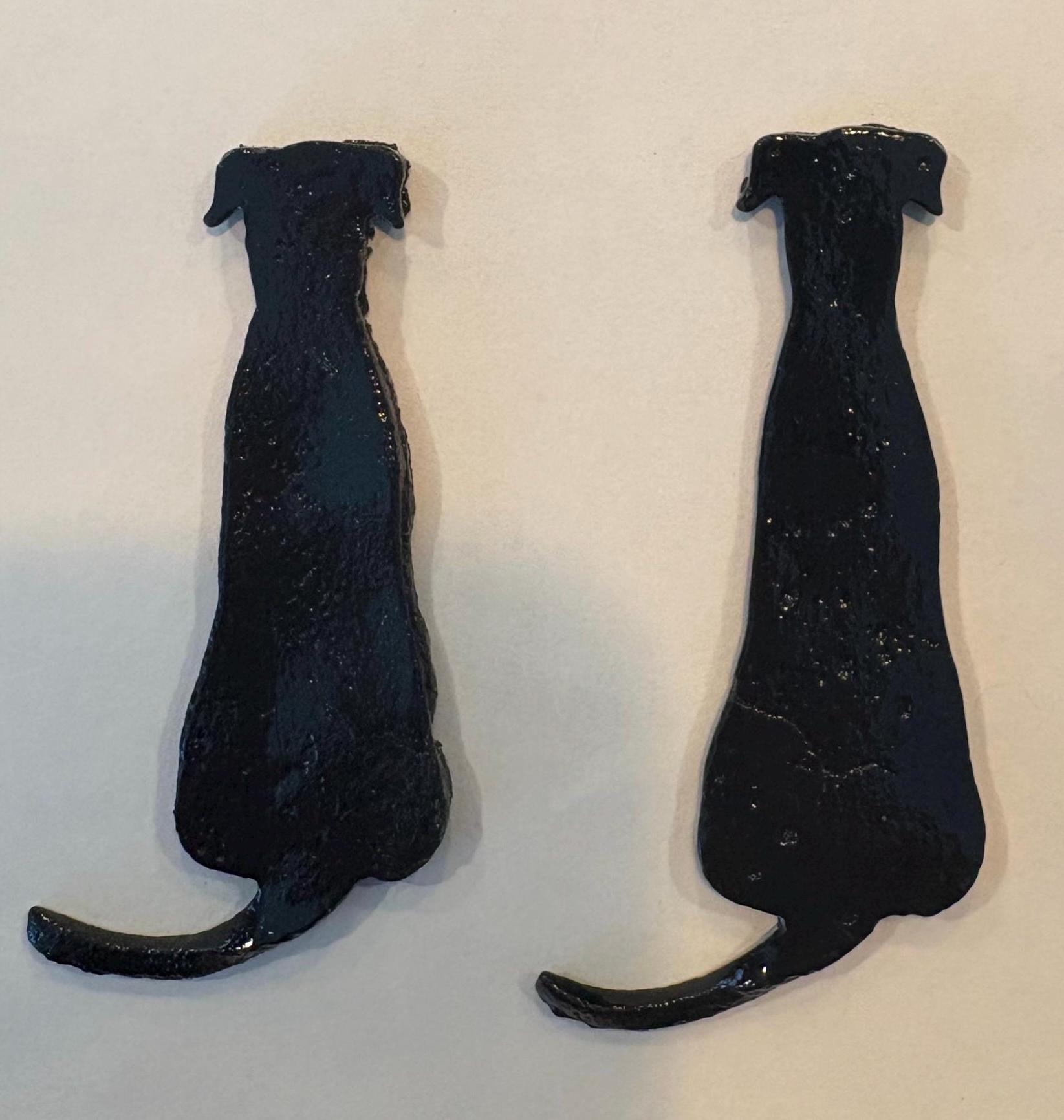 90 COE Pair of Sitting Labradors