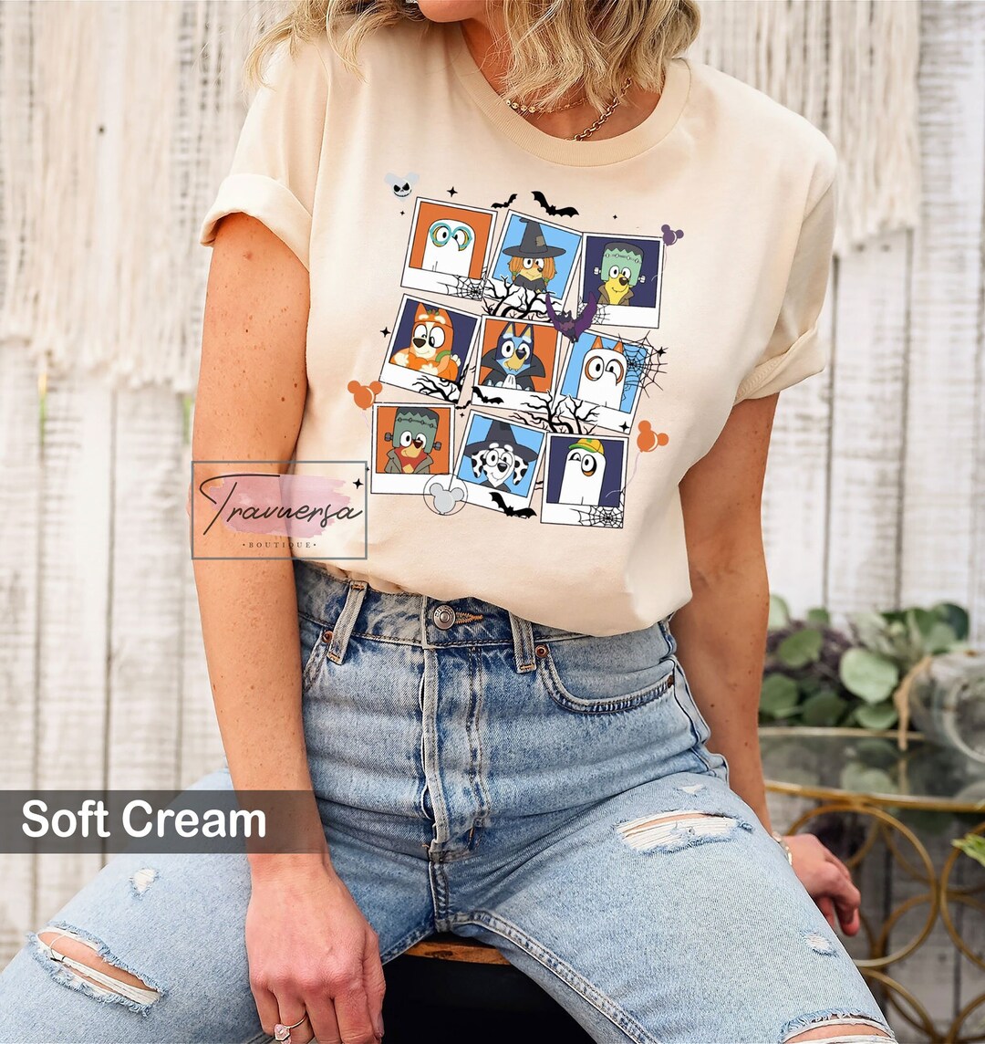 Vintage-Inspired Happy Halloween Sweatshirt, Unisex Comfortable Crewneck, Perfect for Fall Celebrations, Cozy Style